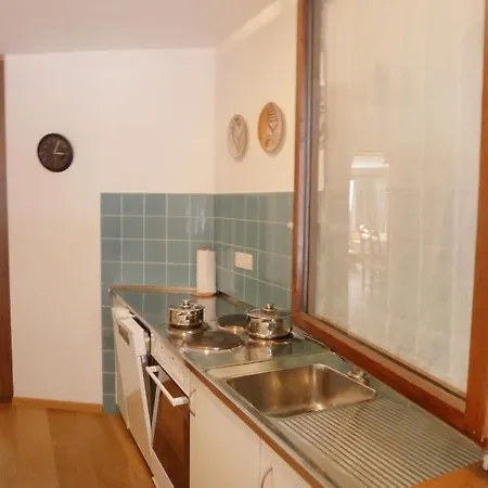 Apartment Moritz Sleeps 6 Wifi St. Moritz